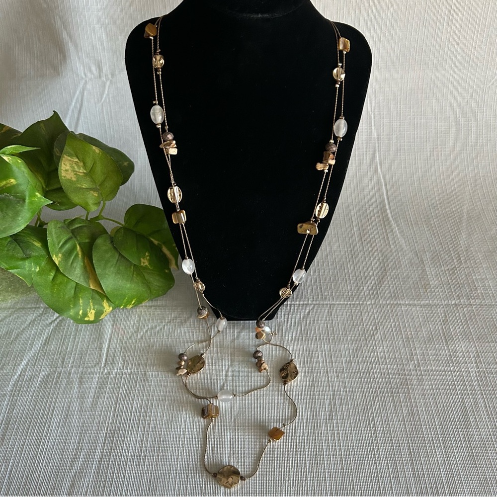 🤎 Gold Tone Double Strand Beaded Necklace